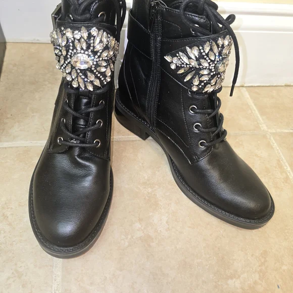 Nine West Rhinestone Embellished Ankle Black Boot Size 7 M - Picture 1 of 8